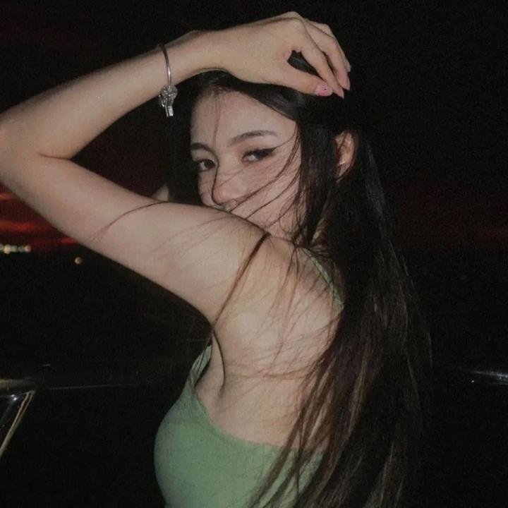 然后,她找到了我